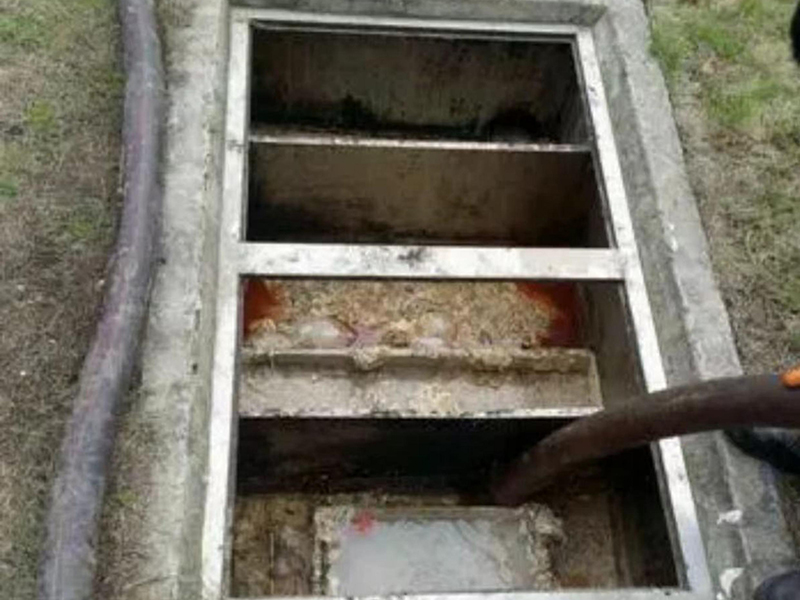 蓬莱镇隔油池清理